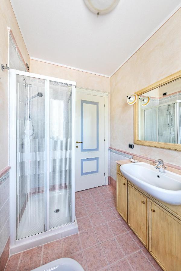 סירמיונה I Mosaici Apartments By Wonderful Italy מראה חיצוני תמונה