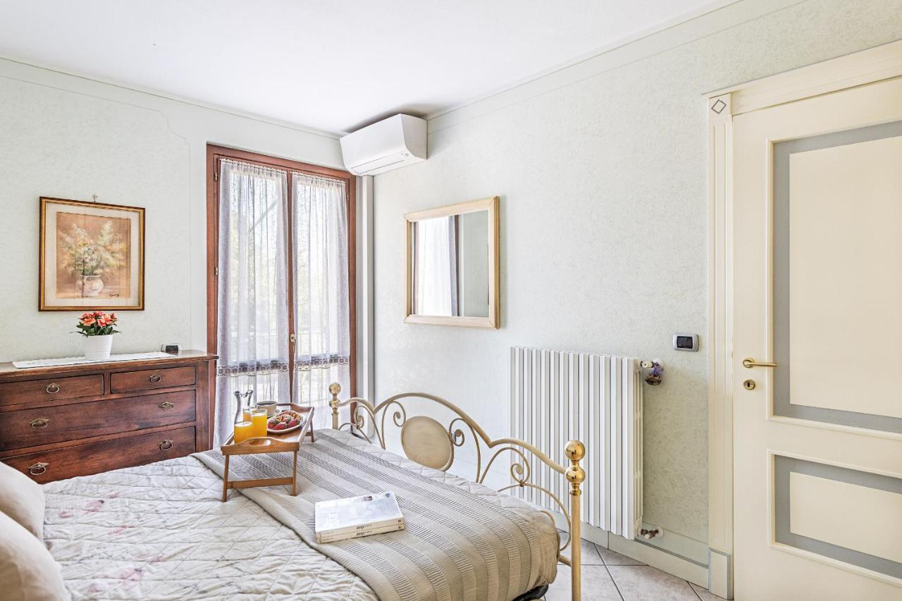 סירמיונה I Mosaici Apartments By Wonderful Italy מראה חיצוני תמונה