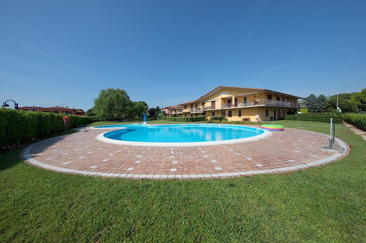 סירמיונה I Mosaici Apartments By Wonderful Italy מראה חיצוני תמונה